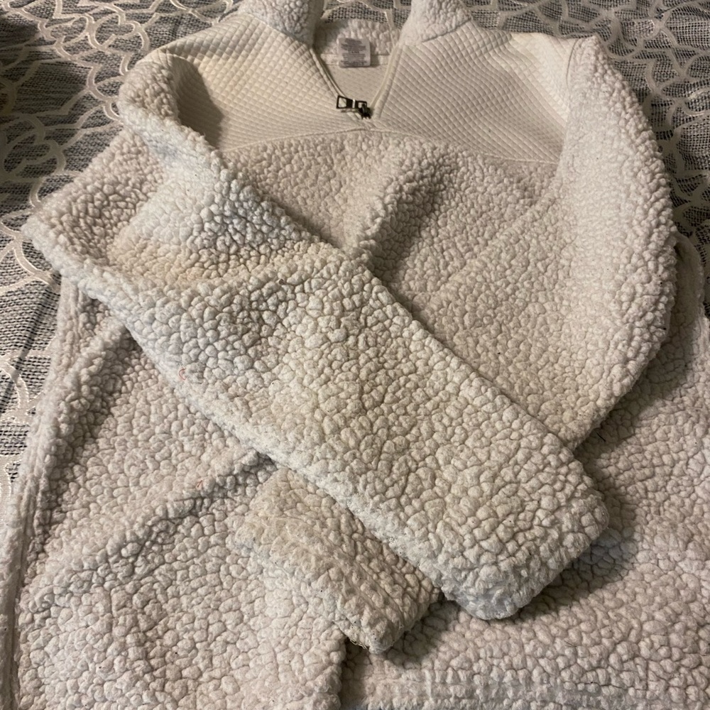 Pull over sweater
